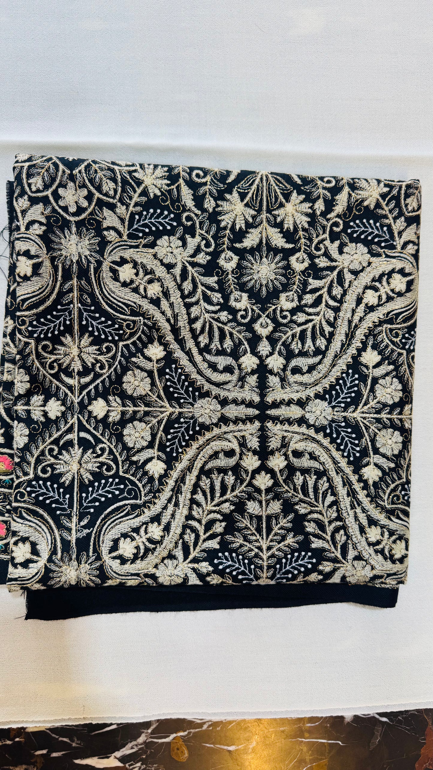 Signature Machine-Woven Pure Pashmina Shawl