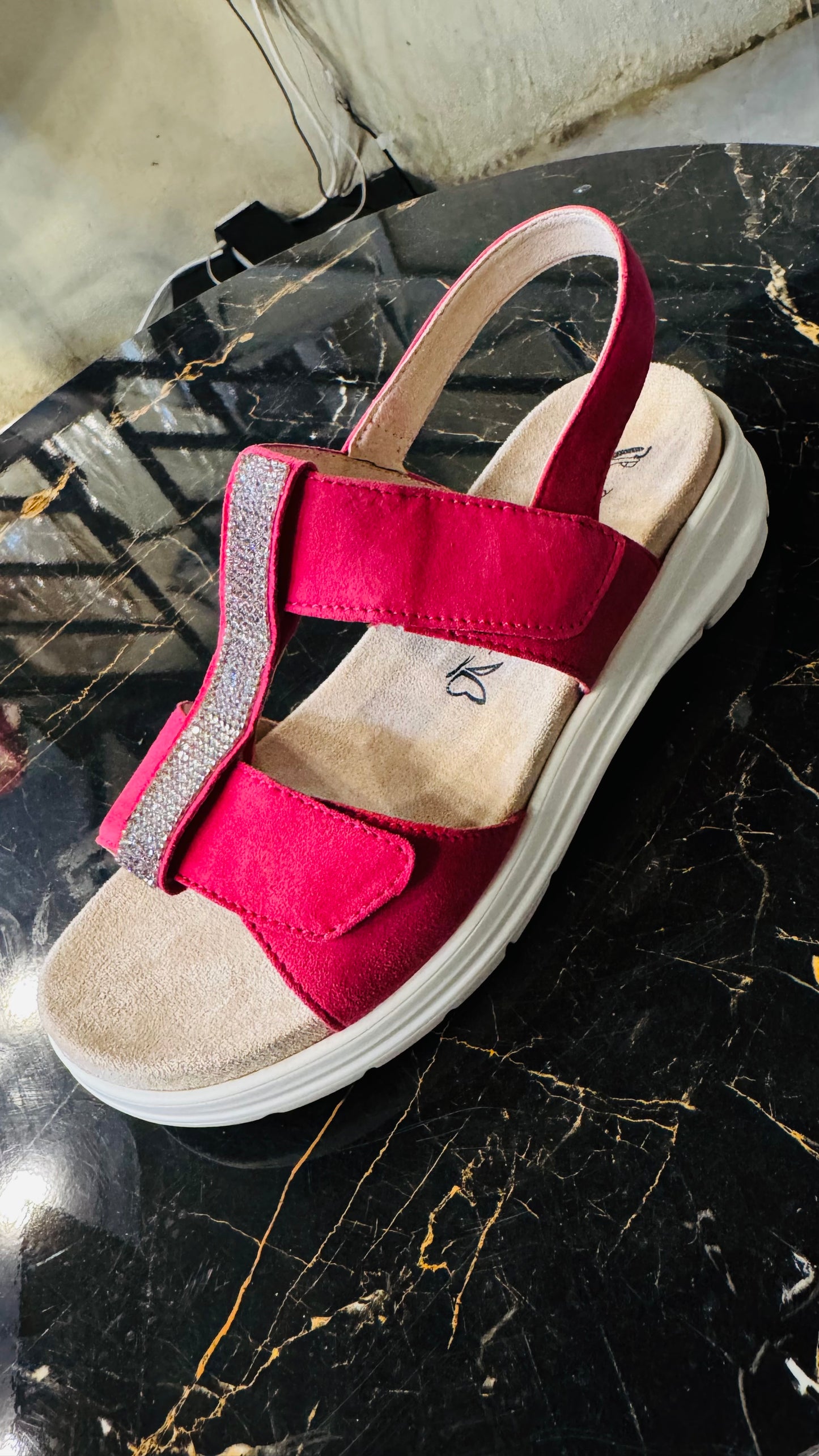 Women’s Stylish Comfort Sandals – Maroon