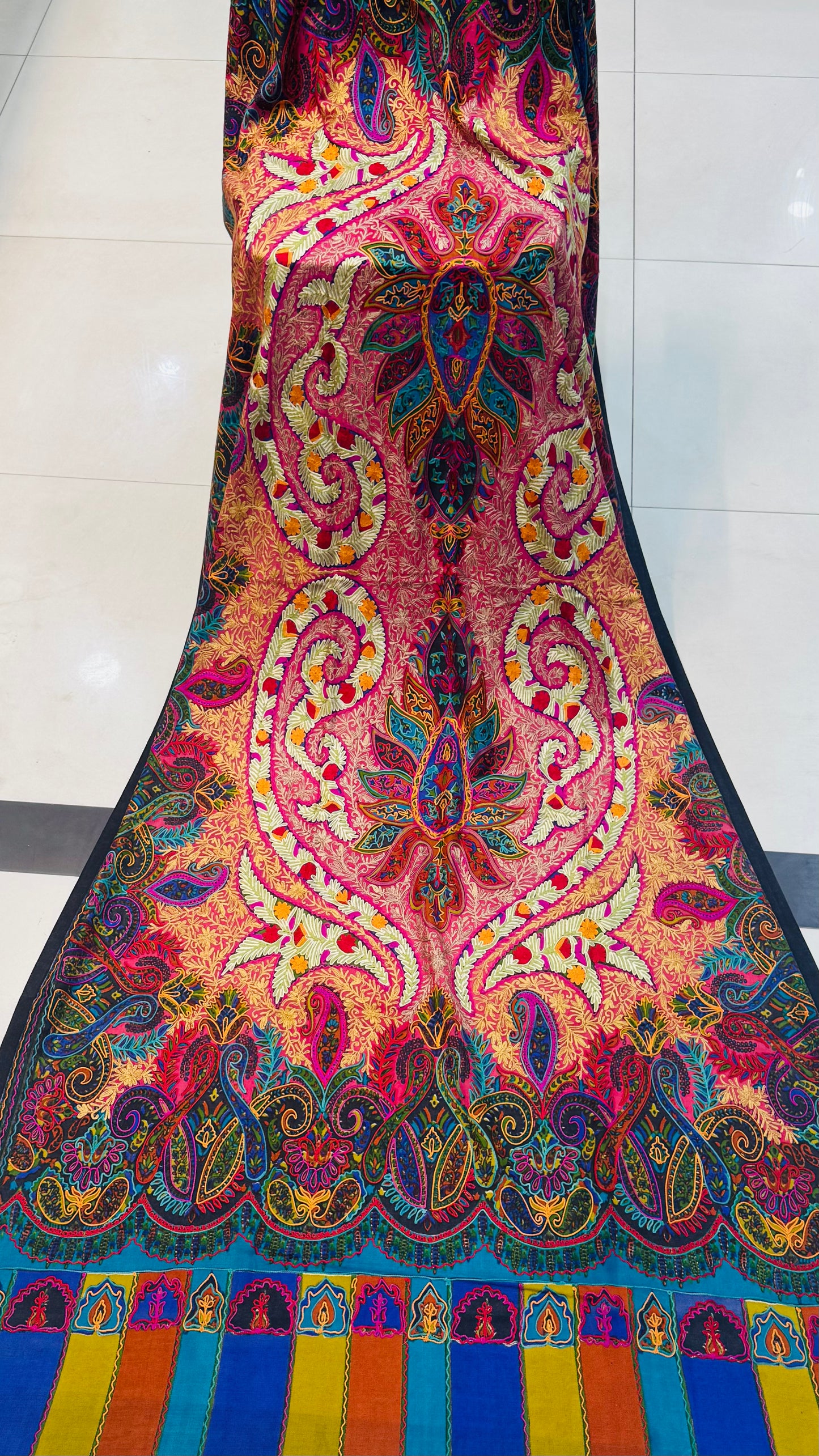 Qalamkaar Pure Pashmina Chain-Stitch Shawl