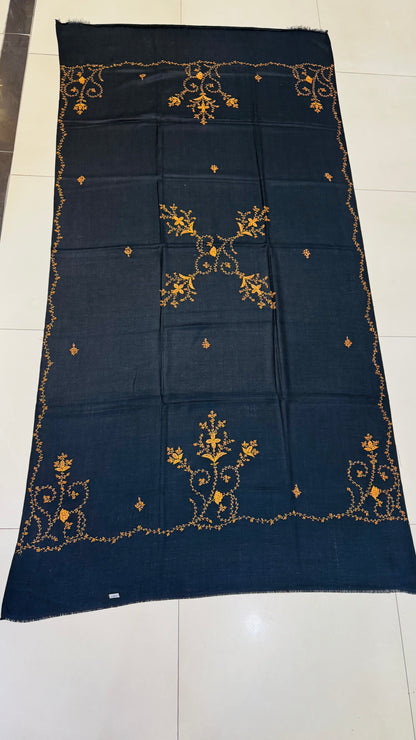 Heritage Bloom: Hand-Embroidered Black Pashmina Shawl